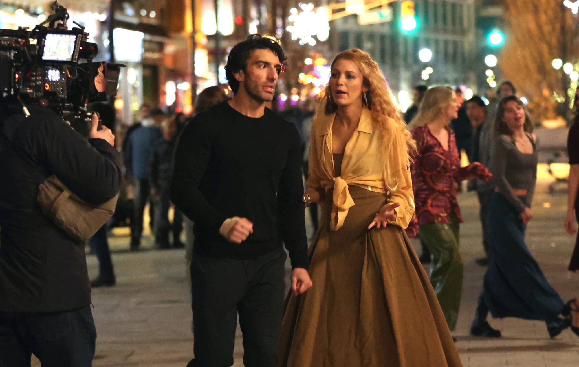 Justin Baldoni and Blake Lively on the set of It Ends With Us on January 12, 2024 in Jersey City, New Jersey. (Photo by Jose Perez/Bauer-Griffin/GC Images)