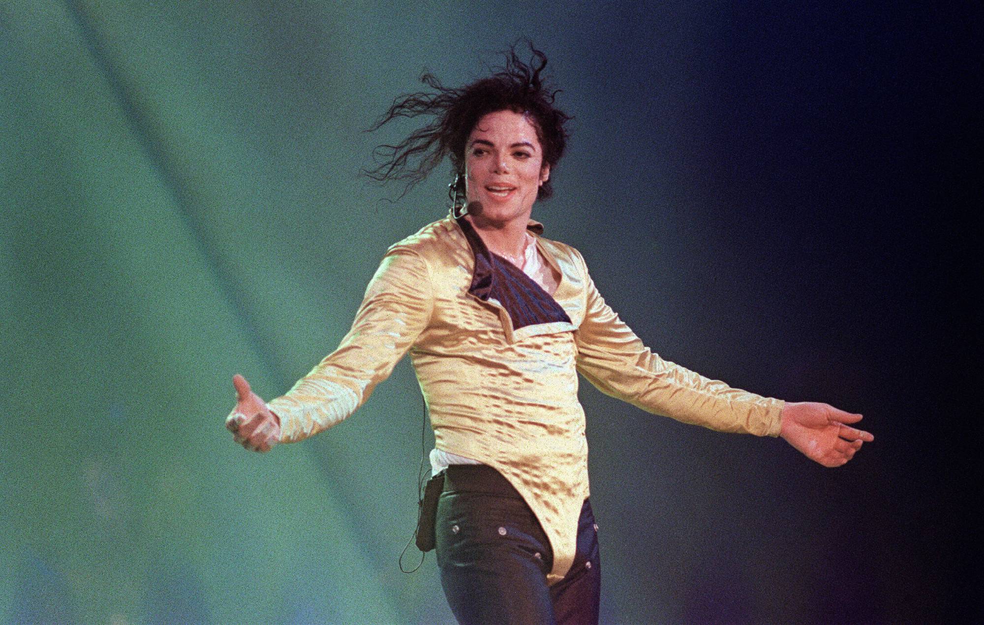 Michael Jackson performs before an audience in Brunei.