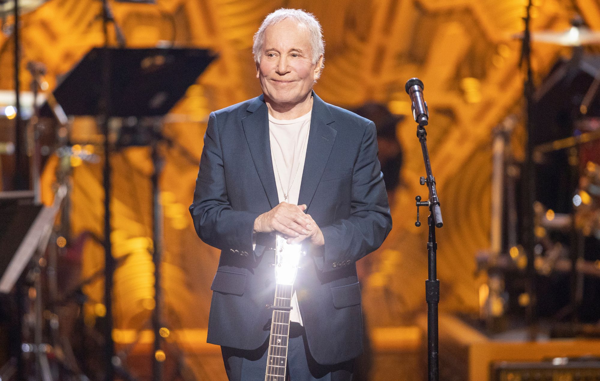 Paul Simon on stage